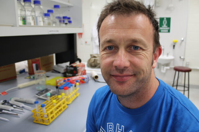 Paul Neve in lab